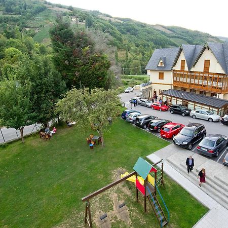 Hotel Restaurante La Casilla Cangas De Narcea Bagian luar foto